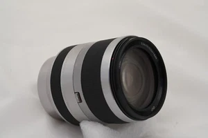 Sony 18-200 f3.5-6.3 OSS Zoom Lens, E mount (SEL 18200), for parts only - Picture 1 of 9