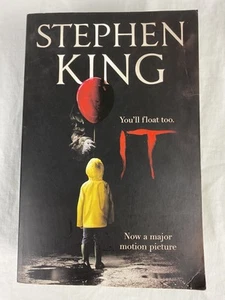 IT By Stephen King Paperback Fantasy Horror Thriller Mystery Paranormal 2017 - Picture 1 of 22