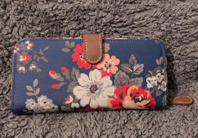 Cath Kidston Coated Long Purse Wallet Navy with Floral Card Coins Notes Zipper - Image 1 of 4
