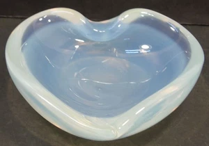 VINTAGE OPALISIEREND MURANO KUNST GLAS HERZFÖRMIGER ASCHENBECHER SCHALE - Bild 1 von 21