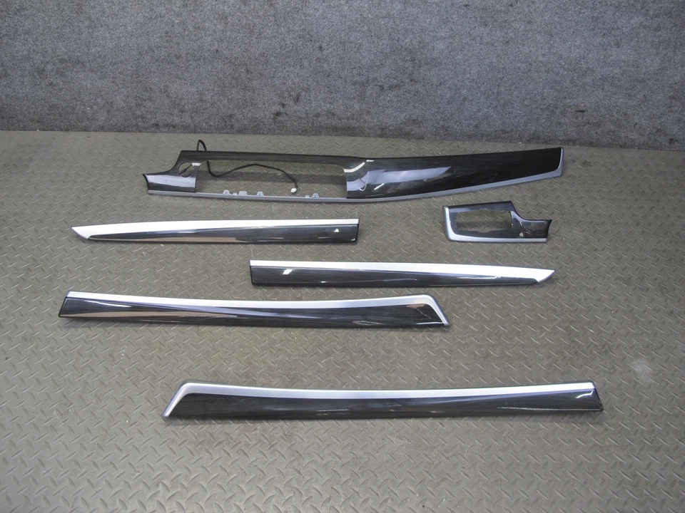 11-13 宝马 F10 5 系列 550i 室内 DASH 门饰盖板木质套装 原始设备制造商 — 第 1/4 张图片