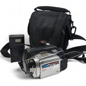 JVC GR-DF470EK Camcorder MiniDV 700x Retro Video Camera, Charger, Bag - Picture 1 of 9