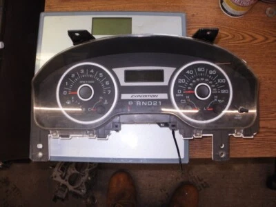 2005-2006 Ford Expedition Speedometer Instrument Cluster 6L1T-10849-DD  OEM - Image 1 of 4