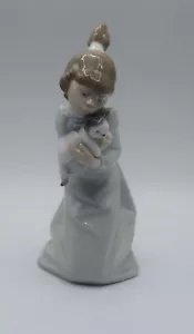 LLADRO SPAIN SLEEPY KITTEN 05712 GIRL WITH KITTEN 7" FIGURINE MINT IN BOX 1989 - Picture 1 of 12