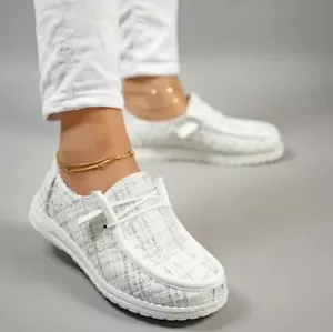 Women’s Size 8.5 Casual Sneakers, Lightweight Lace Up, Round Toes Low Top Flats - Picture 1 of 3