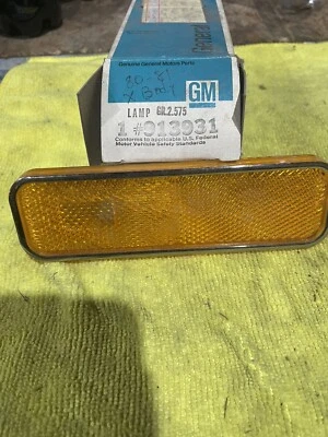 Luz marcadora lateral Buick Skylark 1980-1981 NOS Foto 1 de 2