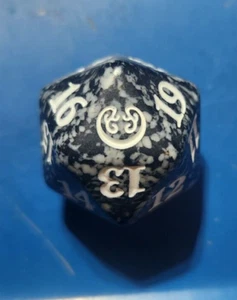 Kaladesh Black D20 Spindown Lifecounter Set Dice - MTG - Picture 1 of 1