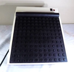 2 Speed Foot Massager for Neuropathy, Diabetes and Relaxation - Picture 1 of 5