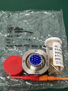 PYLE D38999/24KD18SN KREISFÖRMIGER STECKER MIT KONTAKTEN UND EINFÜHRWERKZEUG - Bild 1 von 2