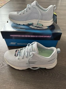 Skechers Womens Go Walk 5 Light GrayAqua Running Shoes Size 8 New with box - Picture 1 of 5