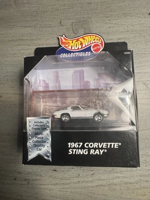 🔥 Hot Wheels Black Box Collectibles  1967 CORVETTE STING RAY White D21 - Image 1 of 2
