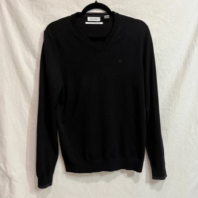 Suéter Calvin Klein Para Hombres Cuello en V Hilo Europeo Negro Tejido Top Pequeño Foto 1 de 4