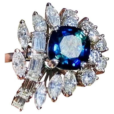Vintage 18k Gold Estate Blue Sapphire Diamond Ring - Image 1 of 4