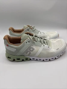 25.99636 ON CLOUDFLOW RUNNING SHOE IN ALOE/WHITE SIZE 6.5 - Picture 1 of 5