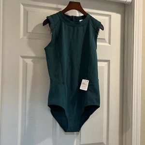 NWT Lululemon Zip-Back Paddle Suit Green Jasper Size : 10 - Picture 1 of 7