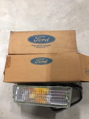 LUCES MARCADORAS LATERALES DEL PASAJERO FO2Z15A201A originales Ford Probe 1990 1991 1992 nuevas de stock Foto 1 de 2
