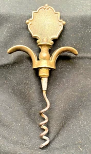 ANTIQUE BRONZE & METAL MANUAL CORKSCREW, HERALDIC SHAPED HANDLE c1920 g. - Picture 1 of 4