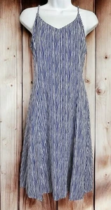 Old Navy ärmelloses Midi Cami Kleid Gr. S gestreift blau weiß gesmokter Rücken V-Ausschnitt - Bild 1 von 5