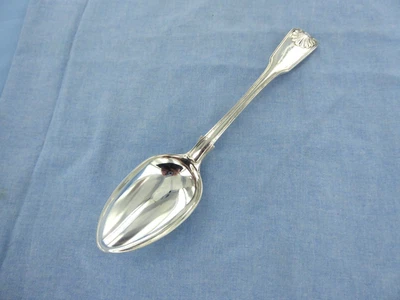 AN ANTIQUE STERLING SILVER  FIDDLE THREAD & SHELL SOUP SPOON  1838. - Image 1 of 4