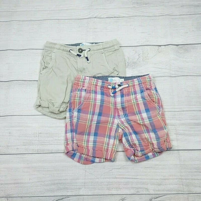 Paquete de 5 pantalones cortos Boden a cuadros/caqui, 2 piezas Foto 1 de 4
