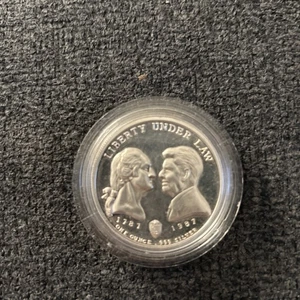 1987 Liberty Under Law Silver Commemorative Coin - 1 Oz .999 Silver - Picture 1 of 2