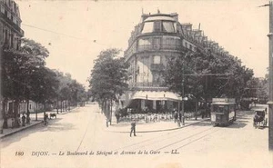 CPA 21 DIJON LE BOULEVARD DE SEVIGNE ET AVENUE DE LA GARE - Picture 1 of 1