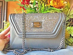 Bolso clutch bandolera de cuero y lentejuelas colección St. John nuevo con etiquetas - Imagen 1 de 11