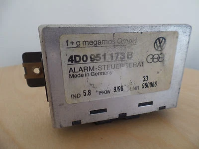 МОДУЛЬ УПРАВЛЕНИЯ СИГНАЛИЗАЦИЕЙ Audi A4/Avant, S4/Avant quattro, A8/S8quattro, 4D0951173B - Изображение 1 из 4