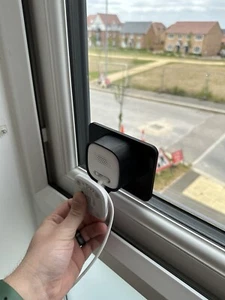 Soporte de ventana para Eufy Solo IndoorCam C24 / C120 (recto) - Imagen 1 de 4