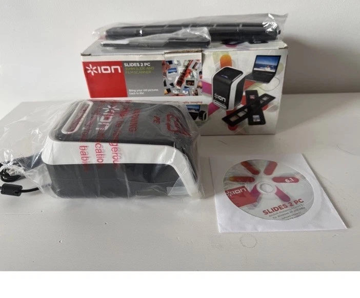 Ion Slides 2 PC 35mm Slide & Film Scanner Black Boxed & Complete Unused - Image 1 of 1