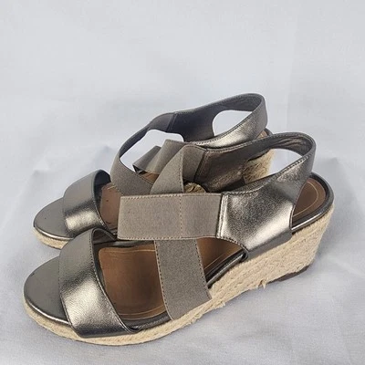 Vionic Tulum Ainsleigh - Sandalia de cuña para mujer talla 7,5 alpargata metálica dorada Foto 1 de 4