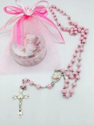 24-Favores de Bautismo Rosarios Cruz Perfumada Rosa Fiesta Recuerdos de Bautizo Rosario Foto 1 de 4