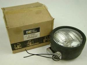 CAT 12V Round Halogen Lamp 9710503300 - Picture 1 of 7