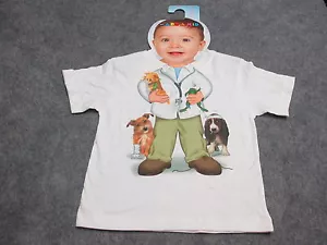 T-shirt bambino Add A "Boy Doctor Veterinarian" nuova con etichetta taglia 2T o 3T maglietta nuova - Foto 1 di 3