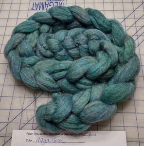 Merino Wool Stellina Combed Top Roving Spinning Knitting Felting Glitz Agua Fina - Picture 1 of 1