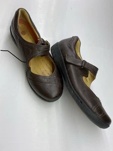 Clarks Unstructured Brown Mary Janes Leather Comfort Size 11 Womens Dressy - Picture 1 of 8