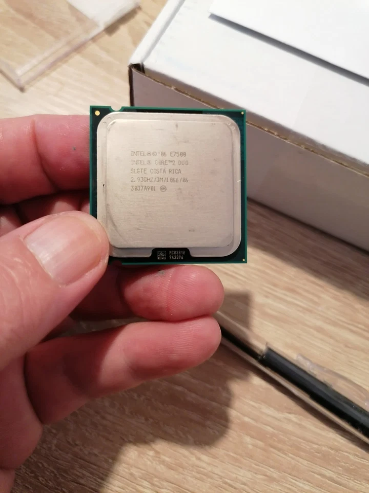 Intel Core 2 Duo E7588 2.93GHZ - Bild 1 von 1