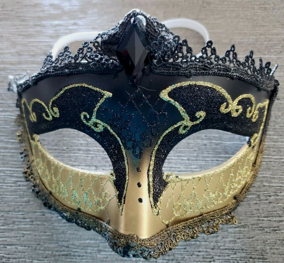 womens teen girls BLACK GOLD GLITTER HALF MASK EYE MASK LACE TRIM HALLOWEEN one  - Image 1 of 1