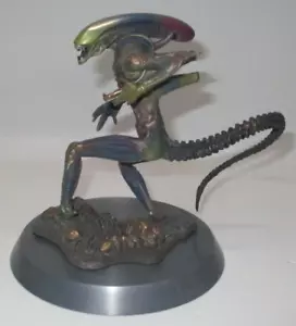 1999 ALIEN Profile in Terror METAL STATUE & Base CM3000 - Picture 1 of 4