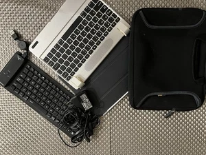 Complete bundle for older iPads – 2 keyboards, covers & sleeve-Chargers - Picture 1 of 6