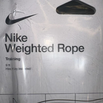 Cuerda de salto de entrenamiento con peso Nike 9 pies asas con peso enchufes giratorios duraderos Foto 1 de 3