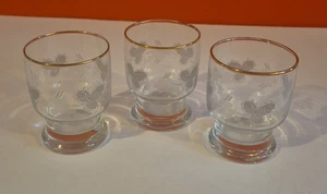 3er Set Vintage Becher mit Blumen & Goldrand transparent - Bild 1 von 13