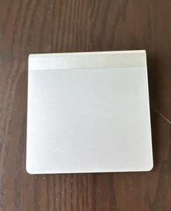 Apple Wireless Magic Trackpad - A1339 AA batteriebetrieben getestet - Bild 1 von 6