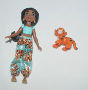 DISNEY 2025 PRINCESS DOLL - JASMINE DOLL WITH NEW SPARKLE OUTFIT & RAJAH LOOSE - Picture 1 of 4