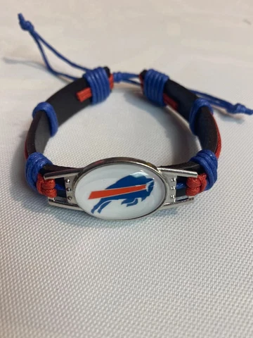 Buffalo Bills NFL FOOTBALL TEAM Charm Bracelet Jewelry Yellow Gift USA Cover