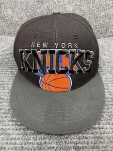 New York Knicks Snapback Hat - 47 Brand - Embroidered Knicks Logo on Black Cap - Picture 1 of 7