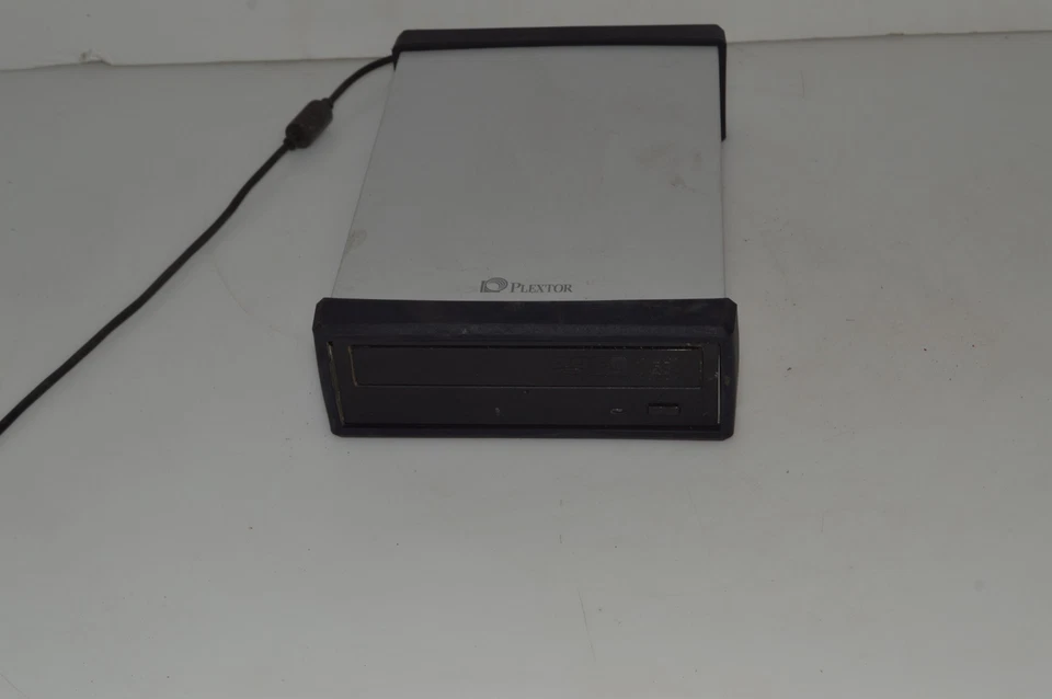 @@ PLEXTOR PX-W2410TU CD-RW DRIVE (KND76) - Image 1 of 3