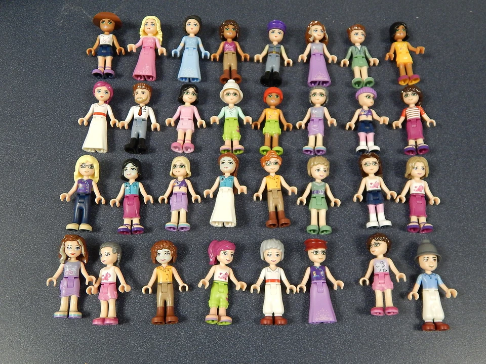 Lego Lote De 10 Figuras Amigos Aleatorias 100% Lego Vendedor EE. UU. Envío Gratis Foto 1 de 1