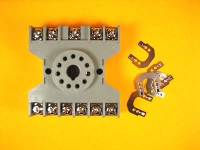 Enchufe eléctrico Idec SR3P-06 10A 300V Foto 1 de 4