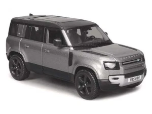 2022 Land Rover Defender 110 – Silver Diecast 1:24 Scale Car - Bburago 21101SIL - Picture 1 of 2